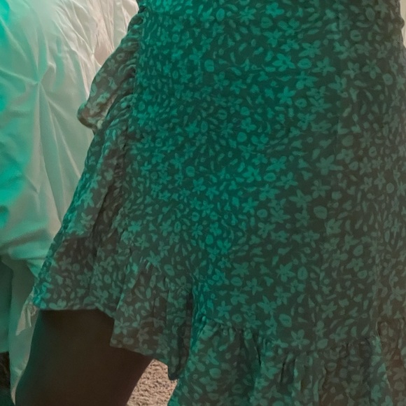 Pink Floral Skirt 🌸 - Picture 4 of 8